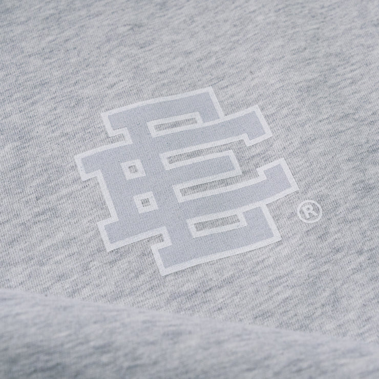 EE® Basic T-Shirt